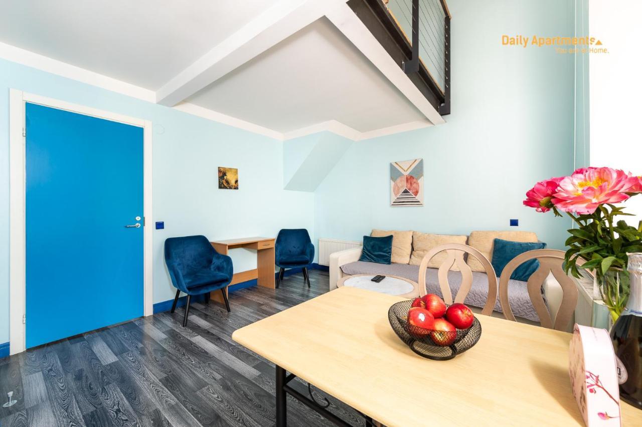Daily Apartments - Duplex Apartment Tallinn Buitenkant foto