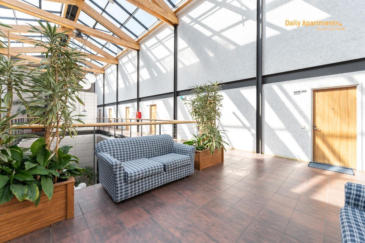 Daily Apartments - Duplex Apartment Tallinn Buitenkant foto